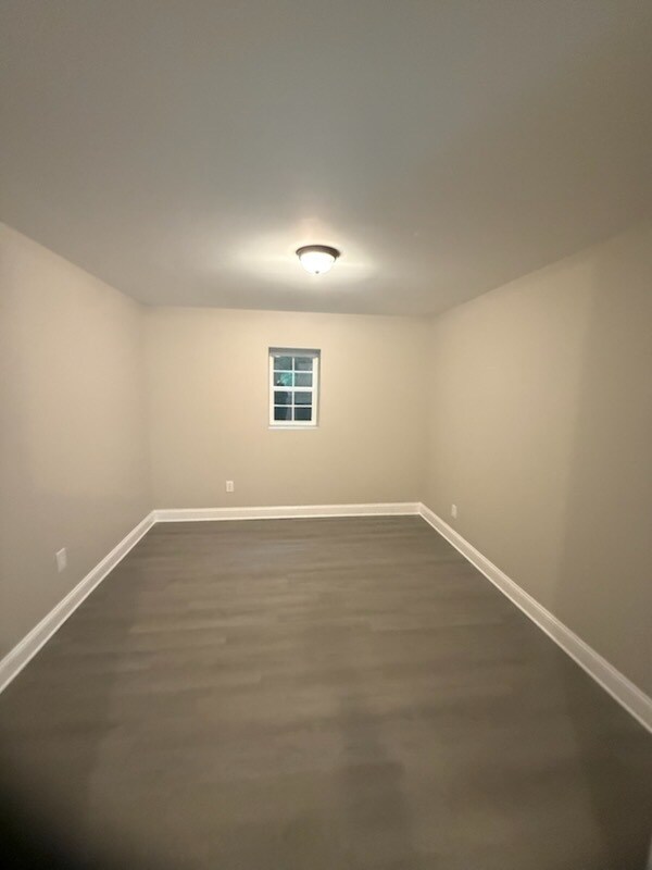Foto del edificio - 1300-1330 Windsor Avenue - 1316B