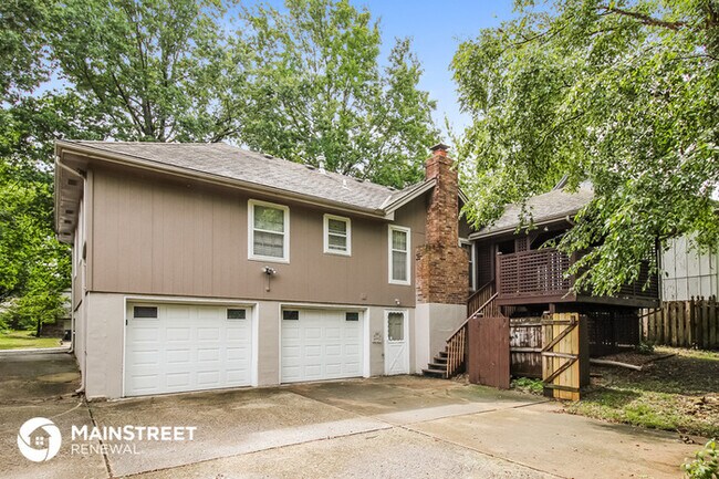 Building Photo - 200 NE Keystone Dr