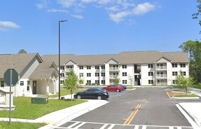 Foto del edificio - 800 Winding Rd