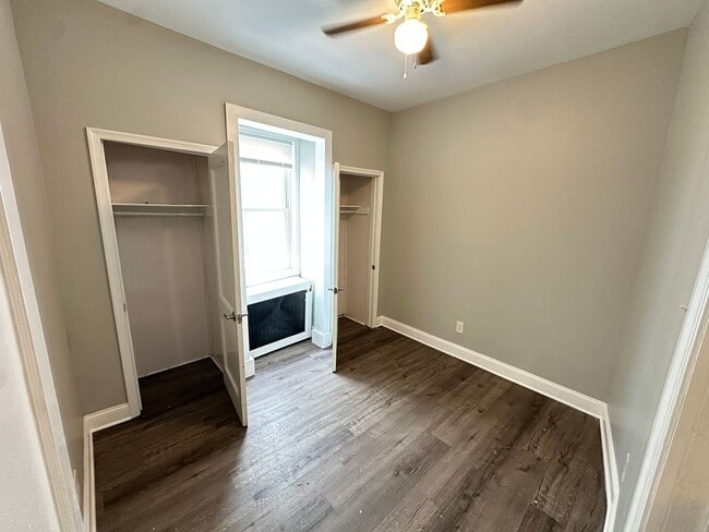 Building Photo - 725 S 56th St