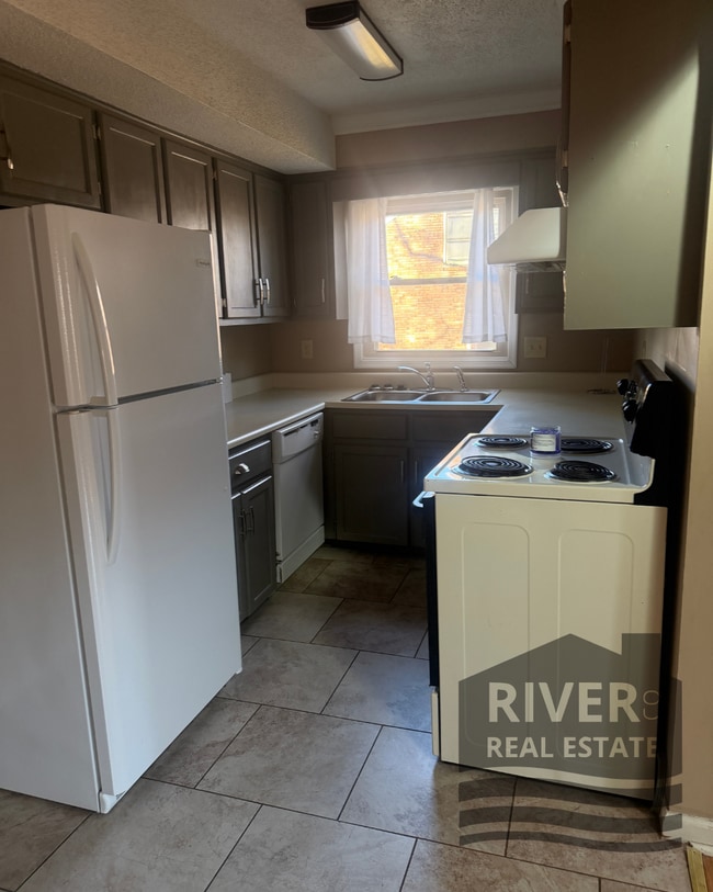 Foto del edificio - 212 Woodcastle Dr