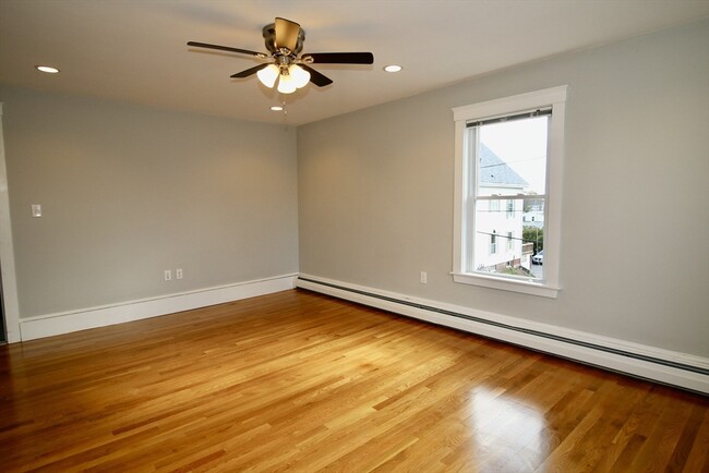 Foto del edificio - 2 Forest St