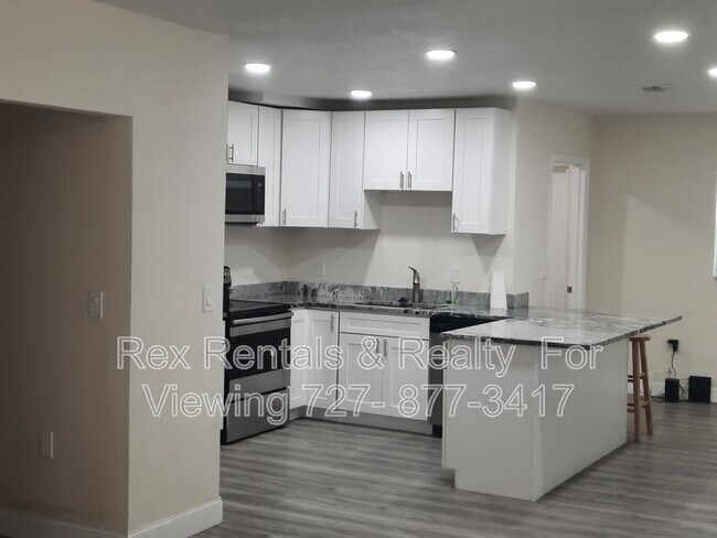 Foto del edificio - 3143 35th Ave N