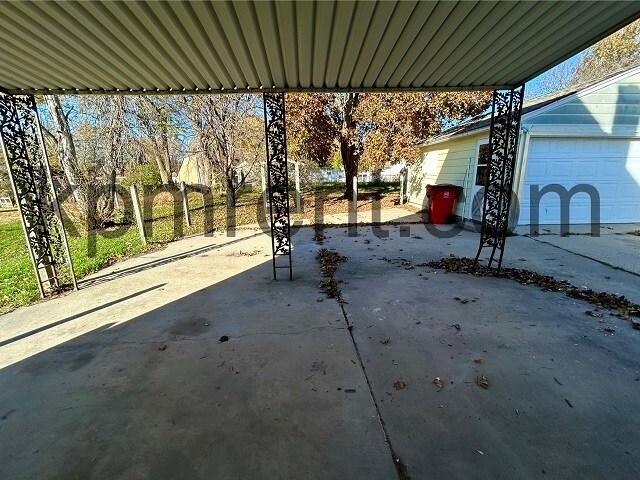 Foto del edificio - 2113 Oakland Ave E