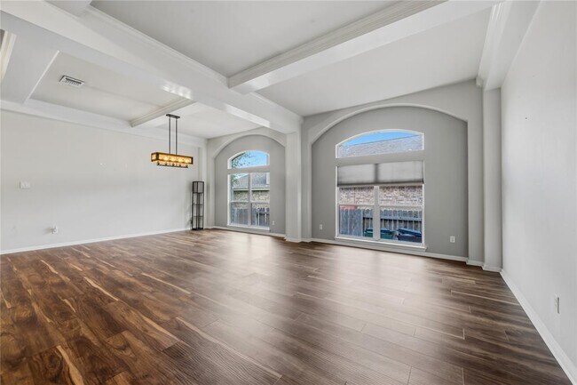 Foto del edificio - 3013 Covington Pl
