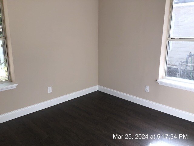 Building Photo - 3018 Plum St