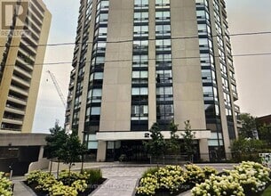 Building Photo - 240-240 Heath St W