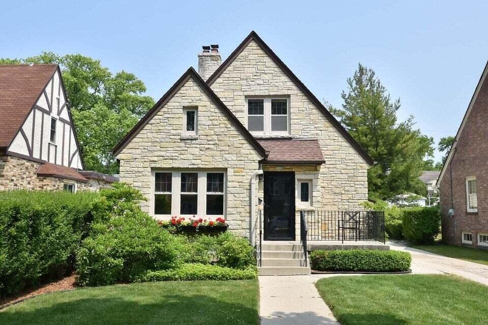 Primary Photo - 5352 N Kent Ave