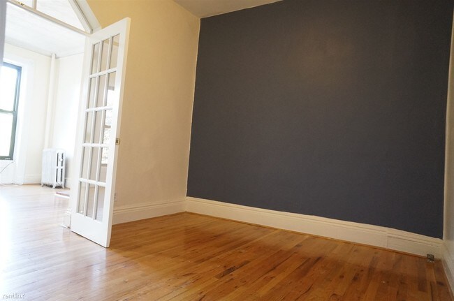 Foto del edificio - 77 Underhill Ave