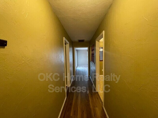 Foto del edificio - 5521 Chad Rd