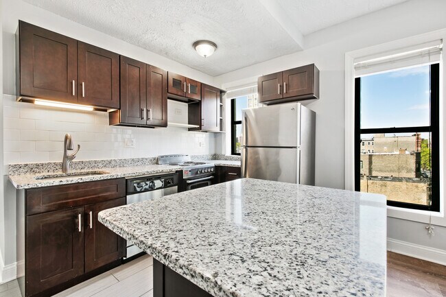 Foto del edificio - 4520 N Clarendon Ave