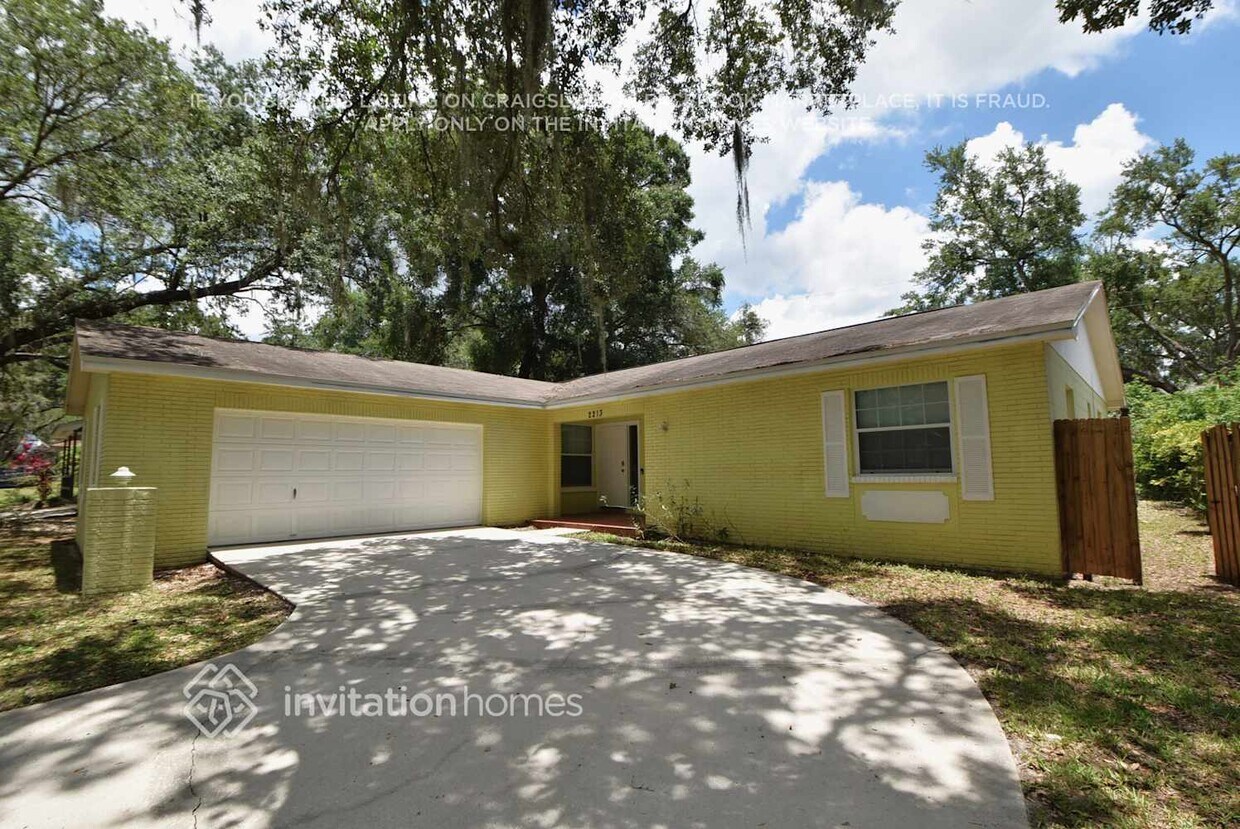 Foto principal - 2213 Boxwood Way