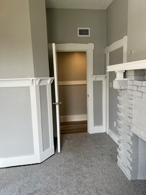 Foto del edificio - 319 N Beatty St
