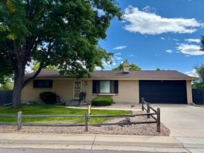 Building Photo - 8976 W Colorado Pl