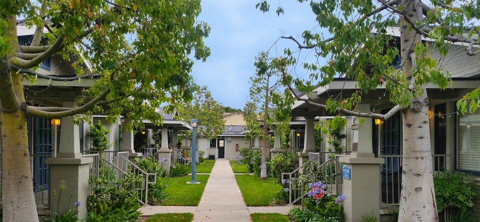 Historic Downton Anaheim Community - 118 S Olive St