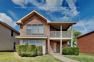 Building Photo - 717 Duke Dr
