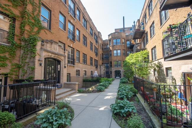 Foto del edificio - 1231 W Greenleaf Ave