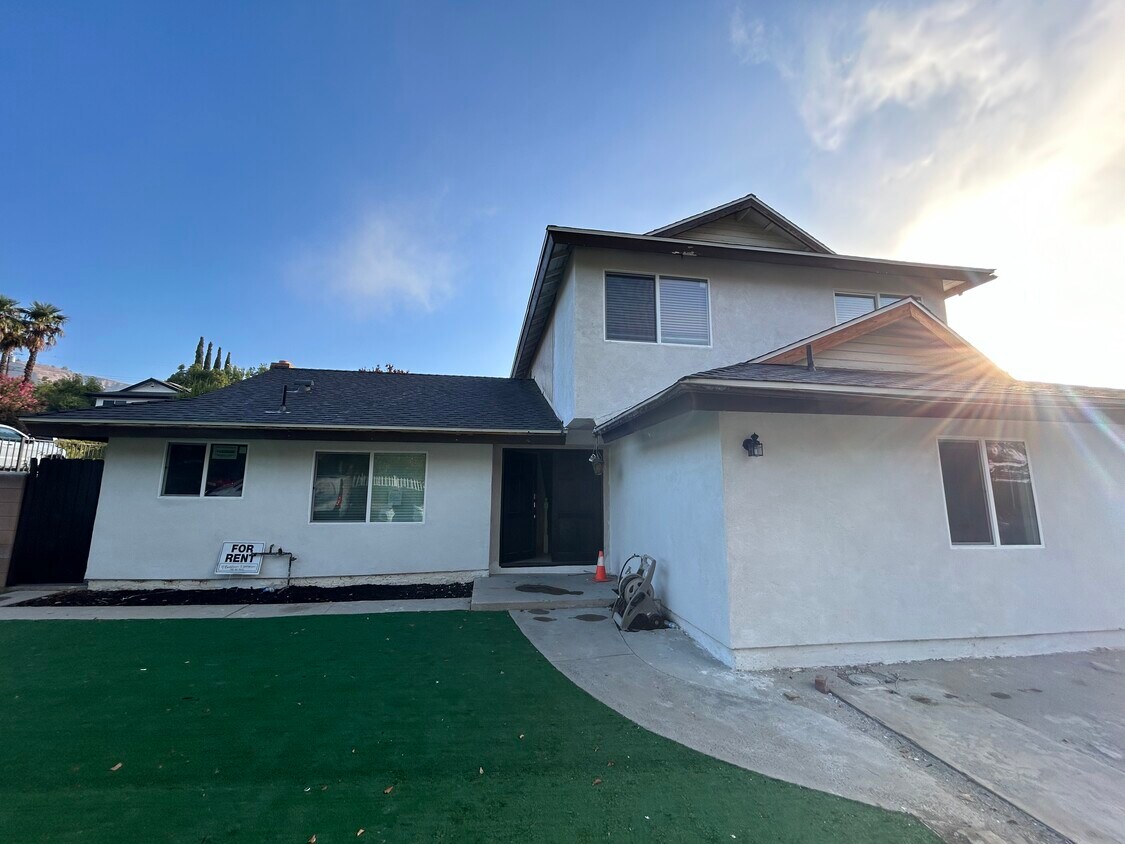 Foto principal - 11690 Kismet Ave