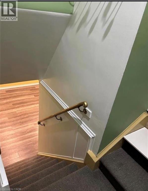 Photo du bâtiment - 5 June Ave