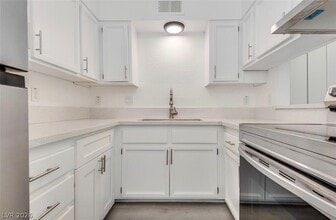 Building Photo - 5336 Mancos Ct