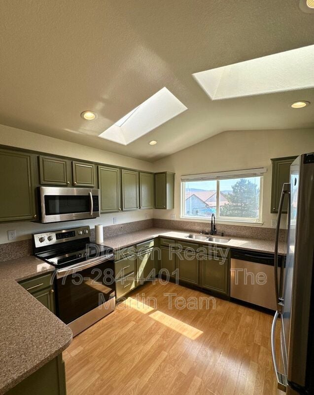 Building Photo - 6578 Chula Vista Dr