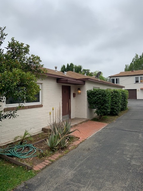 Primary Photo - 85 El Nido Ave
