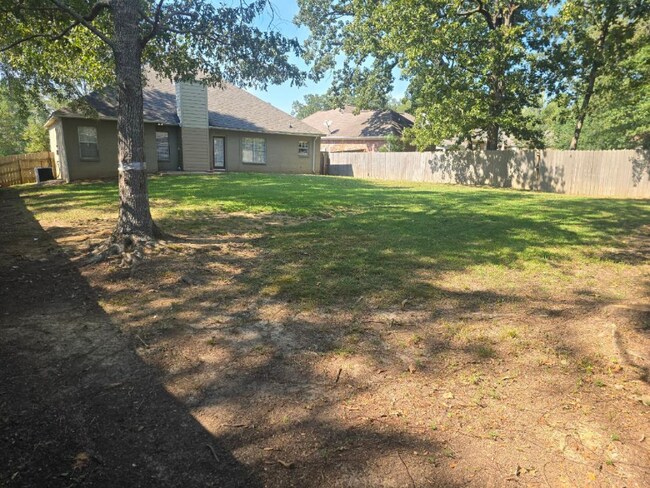 Foto del edificio - 263 Greensview Dr