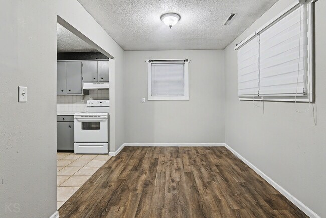 Foto del edificio - 600 S Missouri Ave