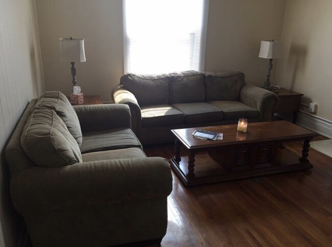 Foto del edificio - 1225 8th St