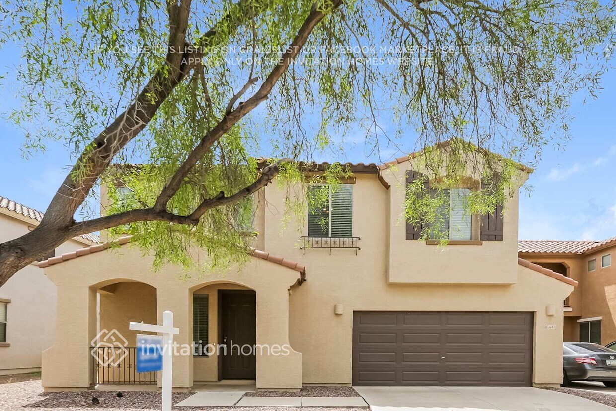 Foto principal - 3787 E Chickadee Rd