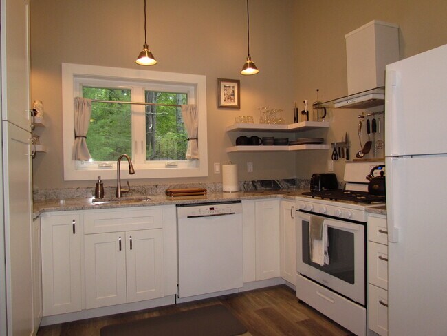 Foto del edificio - 33 Cotton Wood Ln