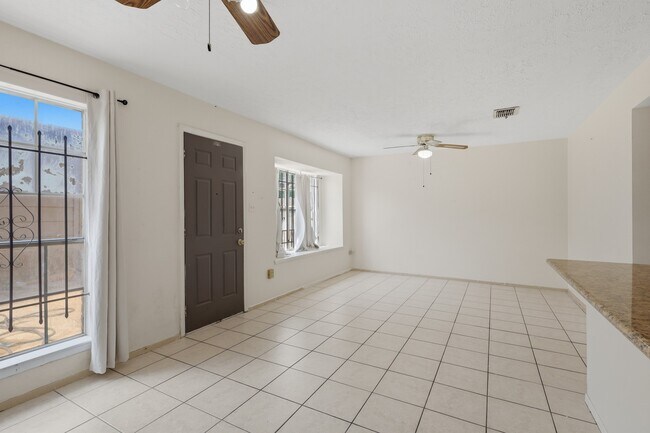 Building Photo - 12449 Sharpview Dr