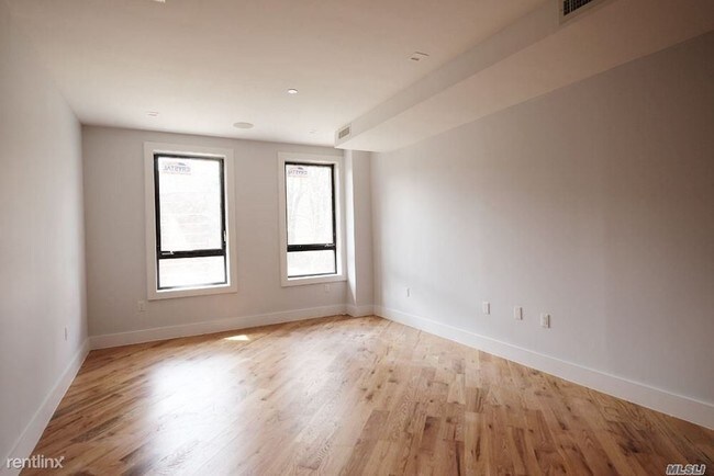 Building Photo - 1 br, 1 bath  - 1666 Dean St