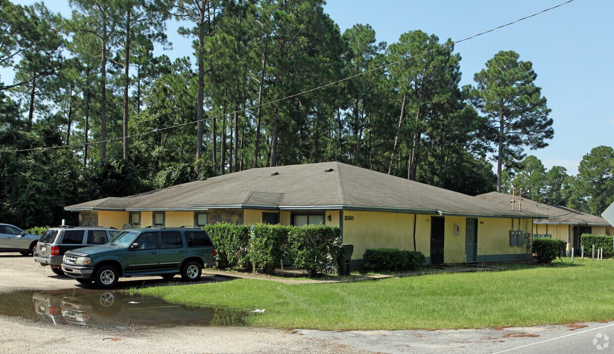 Foto del edificio - 380 Crow Rd