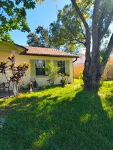 Building Photo - 255 Gardenia Rd