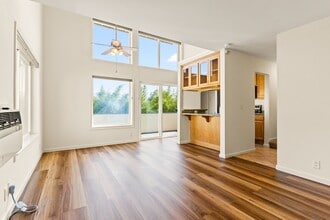 Building Photo - 27787 Vasona Ct
