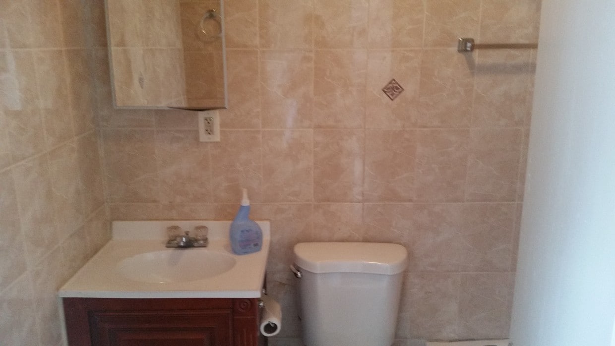 Building Photo - 782 E 214th St