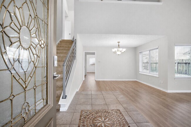 Building Photo - 22018 Elsinore Dr