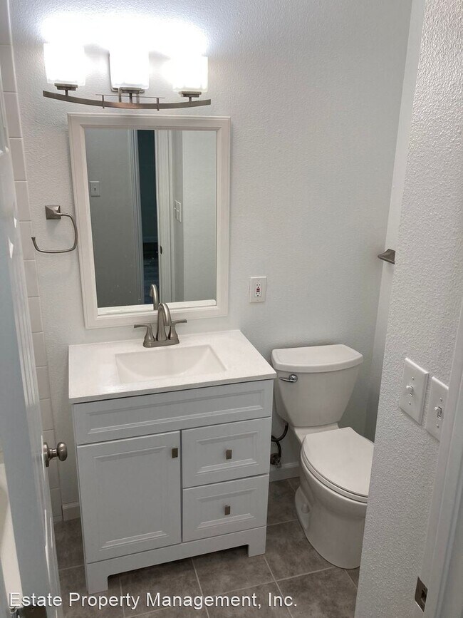 Building Photo - 3 br, 2 bath House - 4052 Polaris Avenue