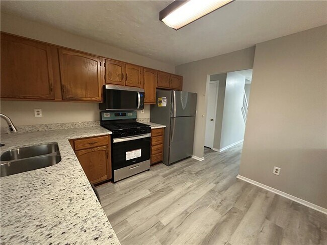 Building Photo - 115 Yatley Ct