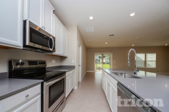 Foto del edificio - 10212 Powell Creek Ct