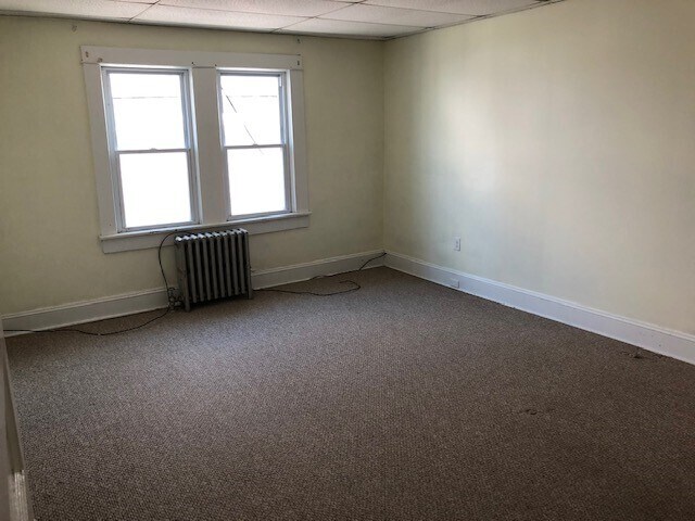 Bedroom - 2649 Olyphant Ave