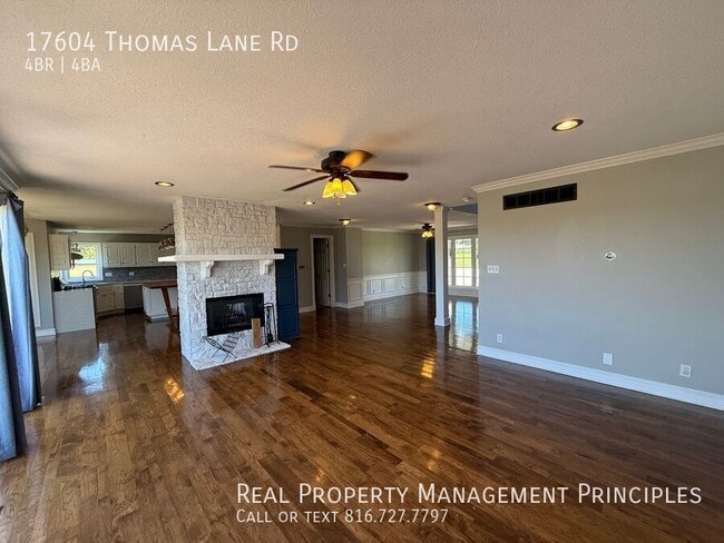 Foto del edificio - 17604 Thomas Lane Rd