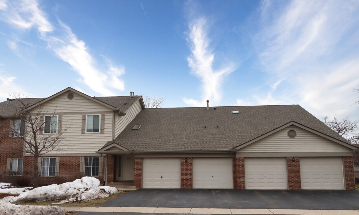 Primary Photo - 1735 Chesapeake Ln