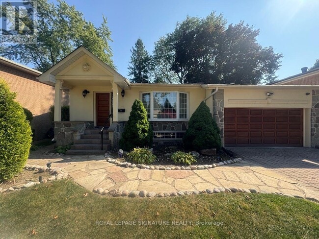 Building Photo - 31 Whitelock Crescent