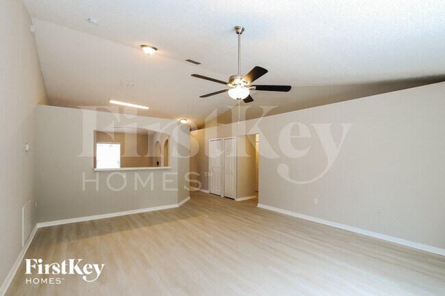 Building Photo - 3 Zoffinger Pl