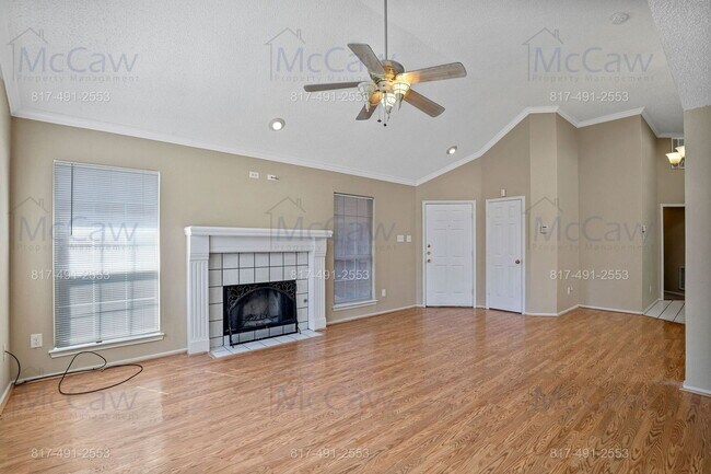 Foto del edificio - 2119 Amherst Dr