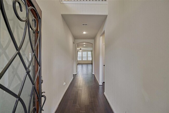 Foto del edificio - 122 Pioneer Canyon Pl