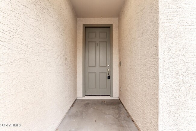 Building Photo - 3727 W Memorial Dr