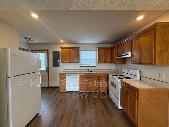 Foto del edificio - 743 Kings Carriage Rd